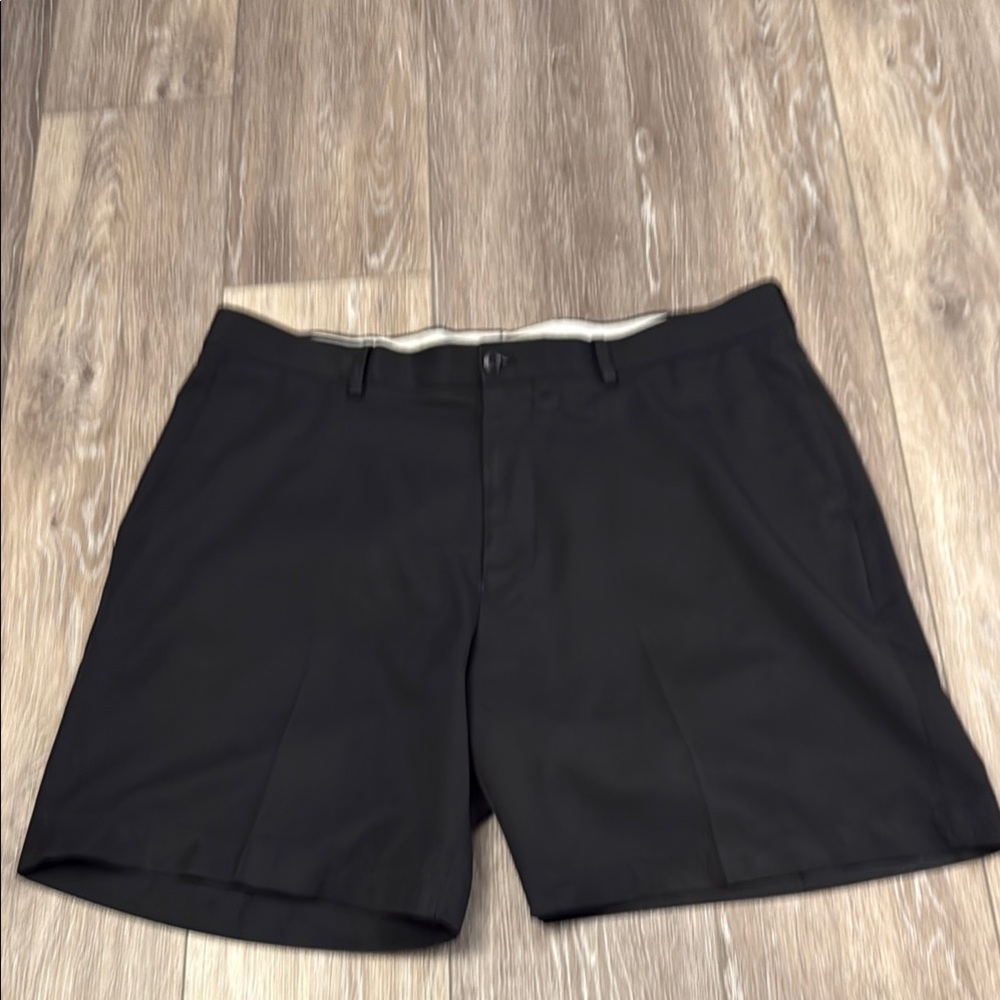 Alan Flusser Golf Black Flat Front Shorts